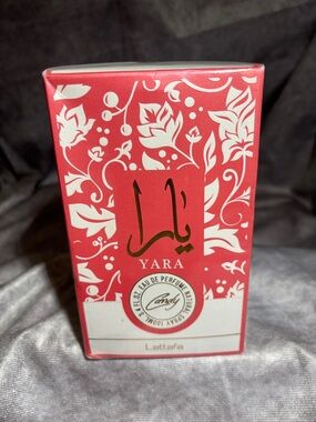 Lattafa Yara Pink candy
